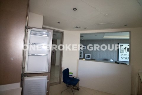 Снять в аренду квартиру в Бизнес-Бэе, Дубай: 3 спальни, 168.5м², № 1210 - фото 4