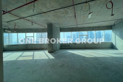 Oficina en Jumeirah Lake Towers, Dubai, 140 m², № 1212 - foto 3