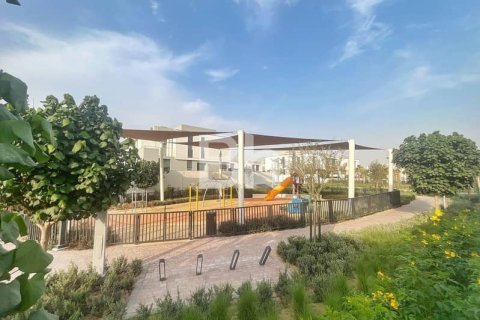 Снять в аренду таунхаус в Al Furjan, Дубай: 4 спальни, 280м², № 22150 - фото 17