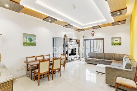 Apartamento en Dubai Sports City, Dubai, 2 dormitorios, 112.23 m², № 135915
