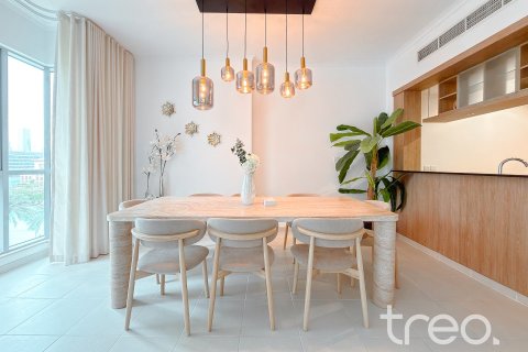 Apartamento en Burj Khalifa, Dubai, 2 dormitorios, 134.9 m², № 119888 - foto 12