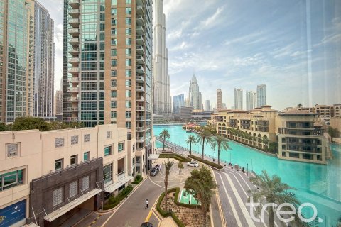 Apartamento en Burj Khalifa, Dubai, 2 dormitorios, 134.9 m², № 119888