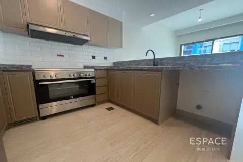 Adosado en Damac Lagoons, Dubai, 4 dormitorios, 207 m², № 62088 - foto 4