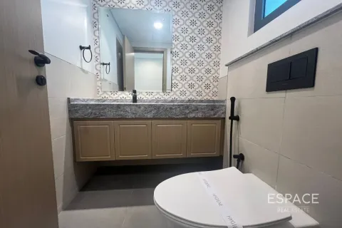 Adosado en Damac Lagoons, Dubai, 4 dormitorios, 207 m², № 62088 - foto 7