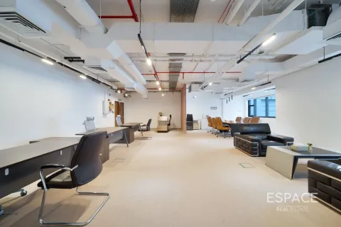Oficina en Business Bay, Dubai, 122 m², № 62087 - foto 5