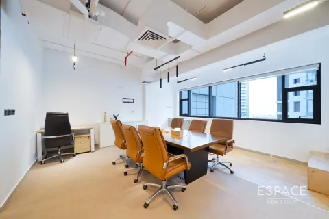 Oficina en Business Bay, Dubai, 122 m², № 62087 - foto 2