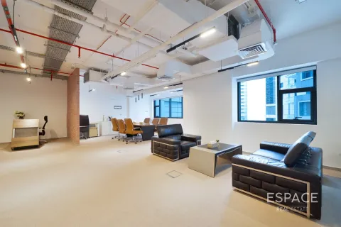 Oficina en Business Bay, Dubai, 122 m², № 62087 - foto 9