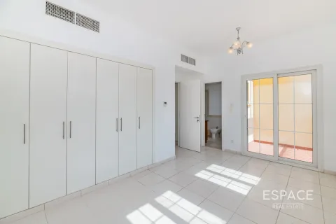 Villa à Springs 8, The Springs, Dubai, 2 chambres, 153 m², № 62084 - photo 9