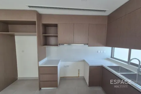 Almacén en Al Furjan, Dubai, 4 dormitorios, 335 m², № 62089 - foto 14