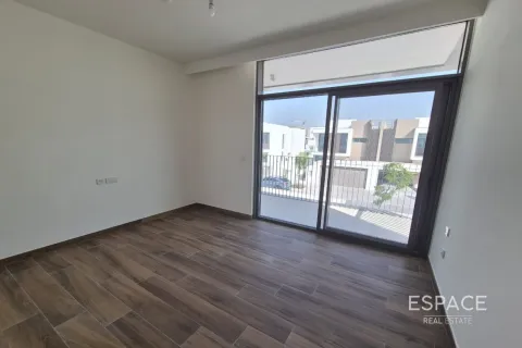 Almacén en Al Furjan, Dubai, 4 dormitorios, 335 m², № 62089 - foto 5