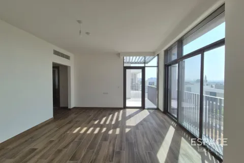 Almacén en Al Furjan, Dubai, 4 dormitorios, 335 m², № 62089 - foto 8