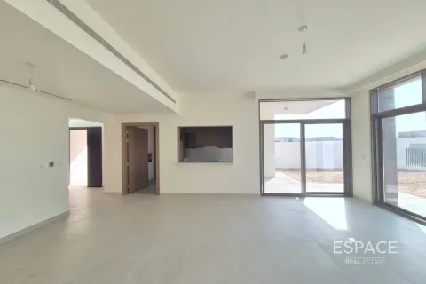 Almacén en Al Furjan, Dubai, 4 dormitorios, 335 m², № 62089 - foto 20