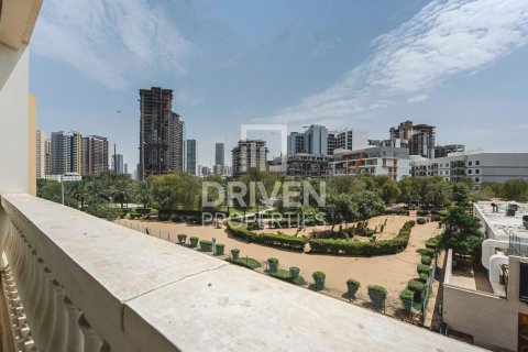 Квартира в District 13, Джумейра Вилладж Серкл, Дубай, 2 спальни, 112.32м², № 127688