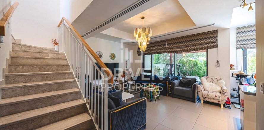 Townhouse in Maple at Dubai Hills Estate, Dubai Hills Estate, Dubai 5 bedrooms, 320.42 sq.m. № 127700