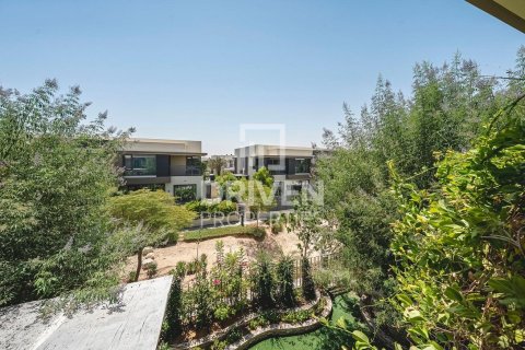 Townhouse in Maple at Dubai Hills Estate, Dubai Hills Estate, Dubai 5 bedrooms, 320.42 sq.m. № 127700 - photo 14