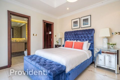Villa in Palm Jumeirah, Dubai 5 bedrooms, 657.1 sq.m. № 2960 - photo 15