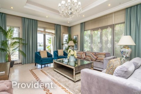 Villa in Palm Jumeirah, Dubai 5 bedrooms, 657.1 sq.m. № 2960 - photo 4