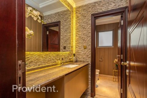 Villa in Palm Jumeirah, Dubai 5 bedrooms, 657.1 sq.m. № 2960 - photo 26