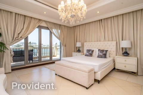 Villa in Palm Jumeirah, Dubai 5 bedrooms, 657.1 sq.m. № 2960 - photo 7