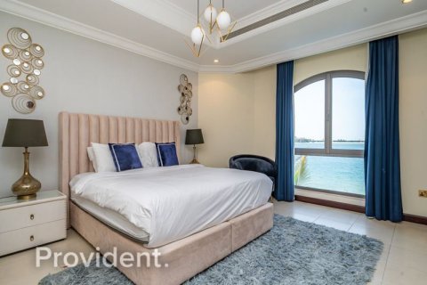 Villa in Palm Jumeirah, Dubai 5 bedrooms, 657.1 sq.m. № 2960 - photo 20