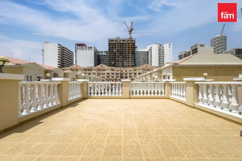 Maison de ville à Dubai, 2 chambres, 240 m², № 115184 - photo 5