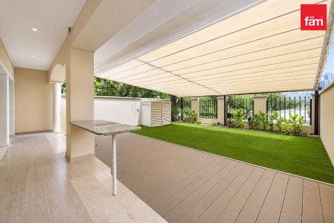 Maison de ville à Dubai, 2 chambres, 240 m², № 115184 - photo 8