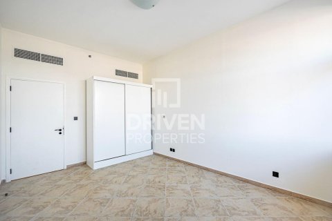 Apartment in Motor City, Dubai 3 bedrooms, 231 sq.m. № 86529 - photo 11