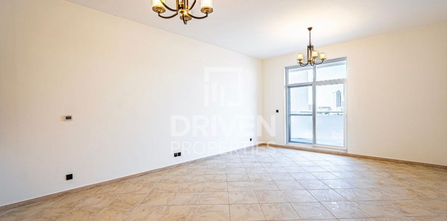 Apartment in Motor City, Dubai 3 bedrooms, 231 sq.m. № 86529