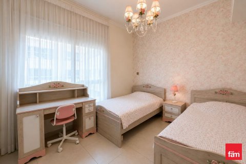 Apartment in Dubai 2 bedrooms, 118.7 sq.m. № 111288 - photo 9