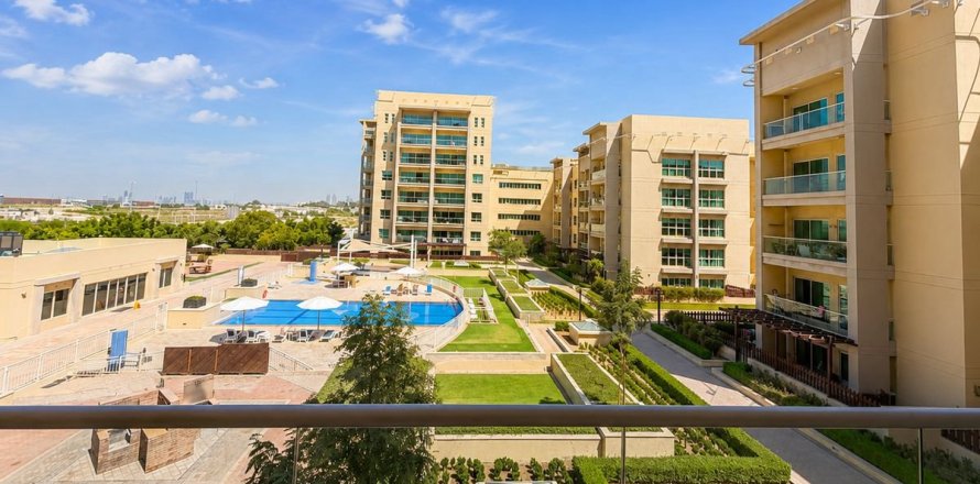 Apartment in Dubai 2 bedrooms, 118.7 sq.m. № 111288