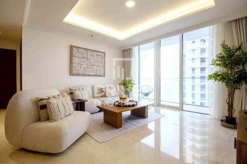 Купить квартиру в EMAAR Beachfront, Dubai Harbour, Дубай: 1 спальня, 81м², № 66442 - фото 2