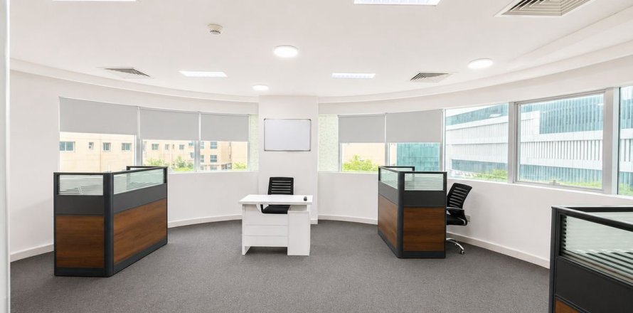 Office in Al Barsha, Dubai 66.1 sq.m. № 135162