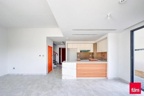 Villa à Dubai, 4 chambres, 231.2 m², № 135152 - photo 4