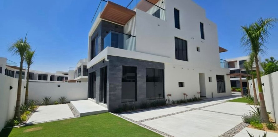 Maison de ville à Dubai, 6 chambres, 294.7 m², № 112497