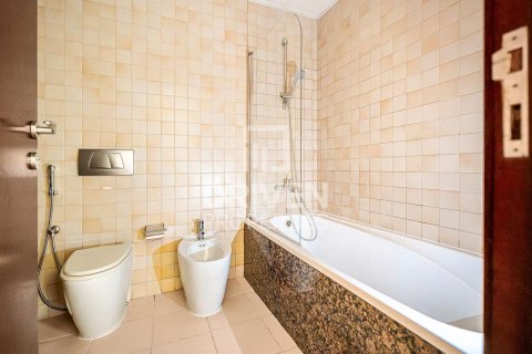 Apartment in Murjan, Jumeirah Beach Residence, Dubai studio, 66.33 sq.m. № 137278 - photo 4