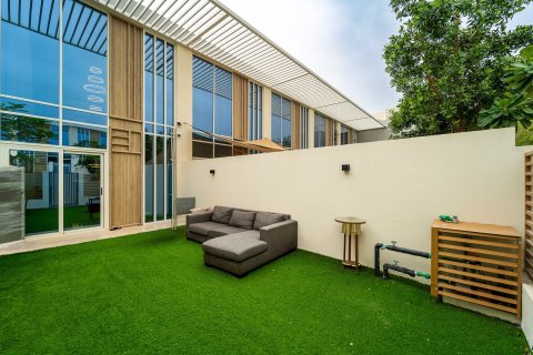 Adosado en Dubai, 2 dormitorios, 124 m², № 101250 - foto 5