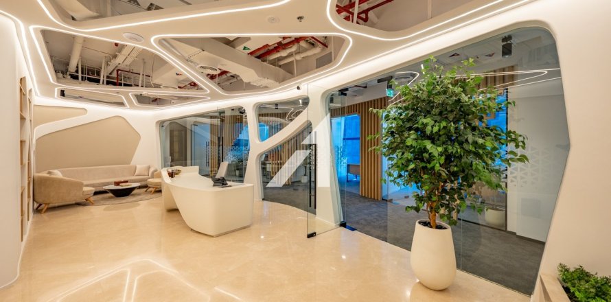 Office in Business Bay, Dubai 565 sq.m. № 101304