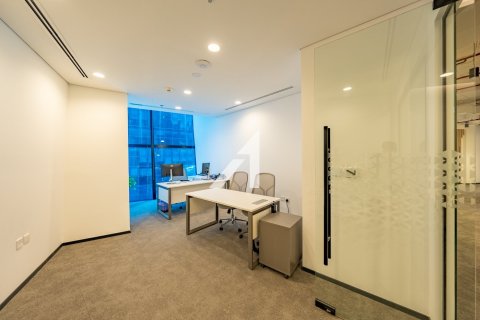 Office in Business Bay, Dubai 565 sq.m. № 101304