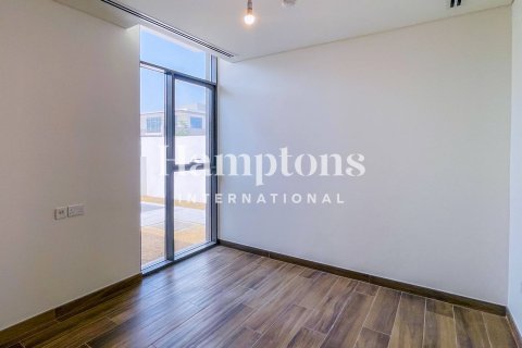 Снять в аренду виллу в Murooj Al Furjan, Al Furjan, Дубай: 4 спальни, 311.59666200м², № 63749 - фото 5