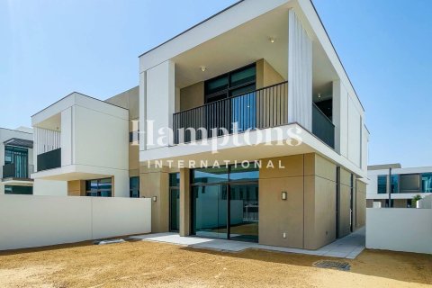 Снять в аренду виллу в Murooj Al Furjan, Al Furjan, Дубай: 4 спальни, 311.59666200м², № 63749 - фото 16