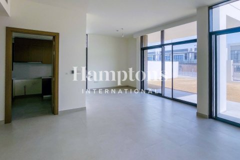 Снять в аренду виллу в Murooj Al Furjan, Al Furjan, Дубай: 4 спальни, 311.59666200м², № 63749 - фото 13