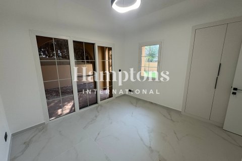 Villa in Arabian Ranches 2, Dubai 4 bedrooms, 301.00572000 sq.m. № 63742 - photo 7