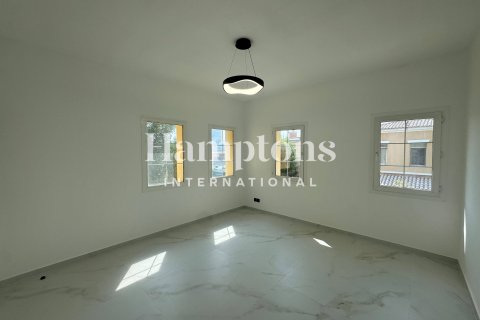 Villa in Arabian Ranches 2, Dubai 4 bedrooms, 301.00572000 sq.m. № 63742 - photo 6