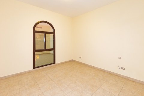 Adosado en Dubai, 4 dormitorios, 309.4 m², № 124540 - foto 16