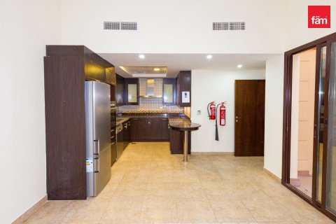 Adosado en Dubai, 4 dormitorios, 309.4 m², № 124540 - foto 14