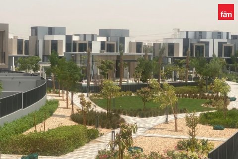 Townhouse in Dubai 3 bedrooms, 168 sq.m. № 124539 - photo 7