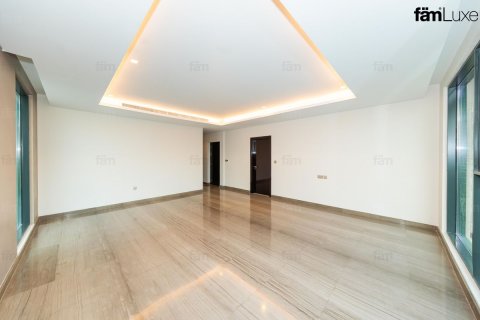 Villa in Dubai 8 bedrooms, 723.7 sq.m. № 134816 - photo 12