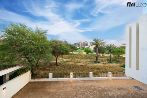 Villa in Dubai 8 bedrooms, 723.7 sq.m. № 134816 - photo 3