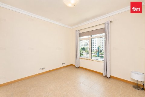 Снять в аренду квартиру в Пальме Джумейре, Дубай: 3 спальни, 205м², № 134821 - фото 30