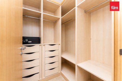 Снять в аренду квартиру в Пальме Джумейре, Дубай: 3 спальни, 205м², № 134821 - фото 8